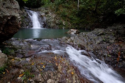  Kawa Falls: Wokół Zamku Ogień I Tajemnicza Woda