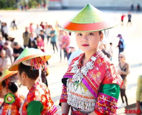 Ogromne Zgromadzenie Boni! Wyjątkowy Festiwal Wiosny w Yunnan