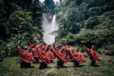 The Magnificent Lake Sebu: Experience Pristine Beauty and Immerse Yourself in Tboli Culture