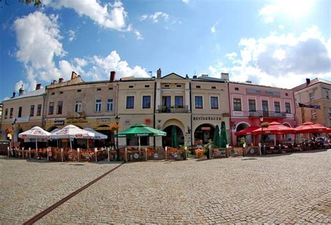  Zabytkowy Rynek Suizhou – Tajemnicza Droga do Historii i Aromatu Przeszłości!